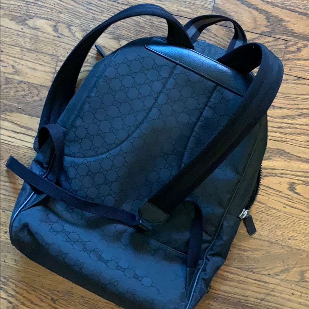 Black monogram Gucci backpack - Picture 2 of 4